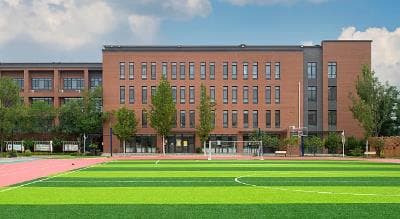 我们需要怎样的‘第一中学’：让学生变得更好，还是让学校变得更好？
