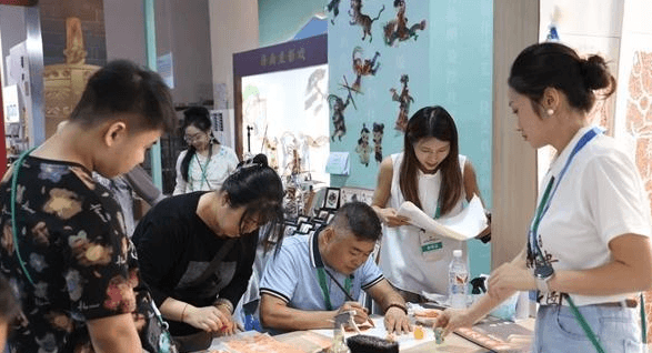 新疆非遗大展：科技赋能下的文化盛宴
