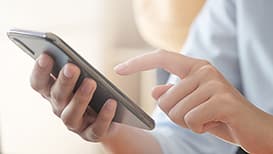 警惕：你的AI助手可能在暗地里泄露你的秘密