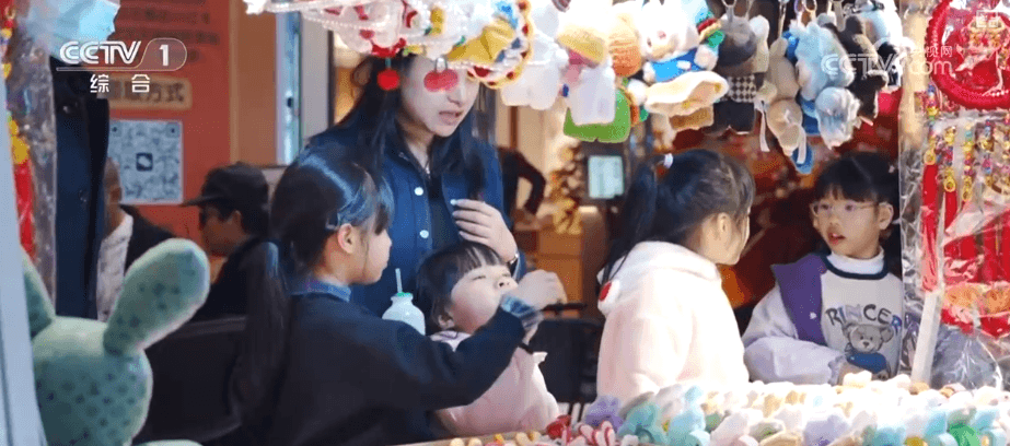 中国经济"新年大礼": 优质商品+服务供给点燃了消费者们的热情