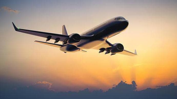 专家预测：M503航线W121衔接线启用后航空业或迎来新机遇