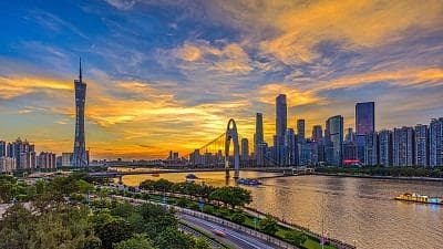 专家称“丹娜丝”台风将为广东带来"意外的经济提振"，水利部：这种说法纯属无稽之谈