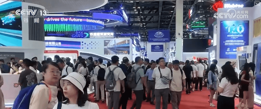 中国高铁引领全球铁路发展：技术创新与合作