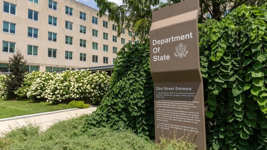 揭秘美国务院裁员背后的真相：削弱外交实力，优先 "美国优先"！