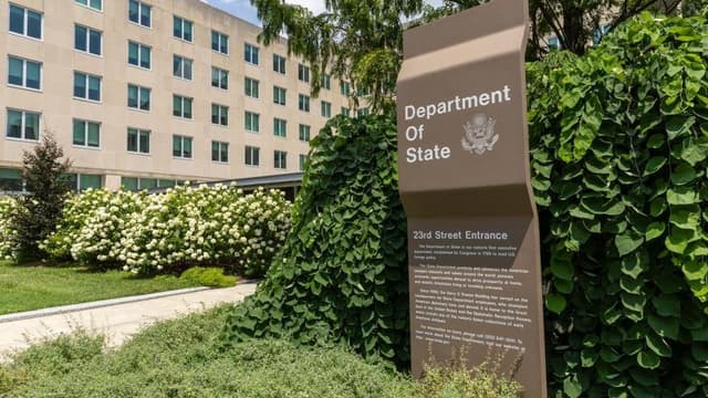 揭秘美国务院裁员背后的真相：削弱外交实力，优先 "美国优先"！