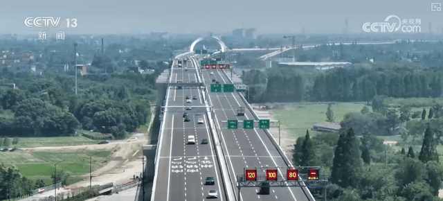2025年暑运创历史新高：铁路发送旅客首超9亿人次，水上出行量同比增长6.1%