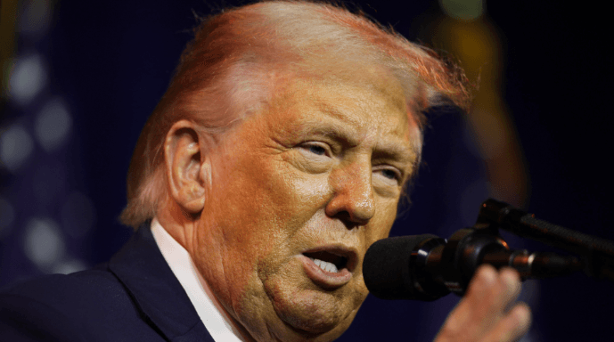 特朗普突然改变态度：希望与伊朗达成协议