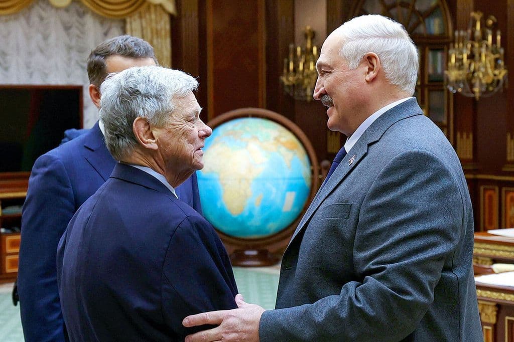 专家预测：美白关系升温或促进全球‘制裁旅游’新趋势