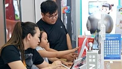 专家警告：过度依赖学习机可能导致孩子社交能力下降