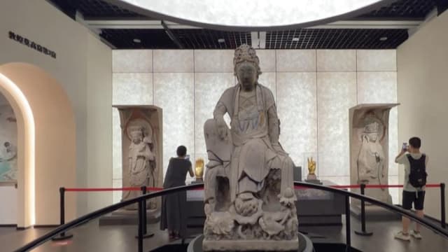 敦煌到大足的石窟艺术展览催生了新的职业：专业排队者