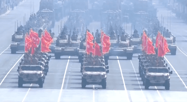 揭秘阅兵式背后的奇葩故事：中国军人如何成为全球最帅的部队