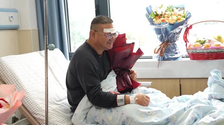 男子落海时刻英雄现身：专家解读勇敢背后的心理机制