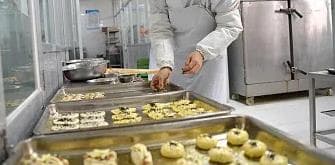 舌尖上的安全：揭秘幼儿园食堂背后的爱与守护