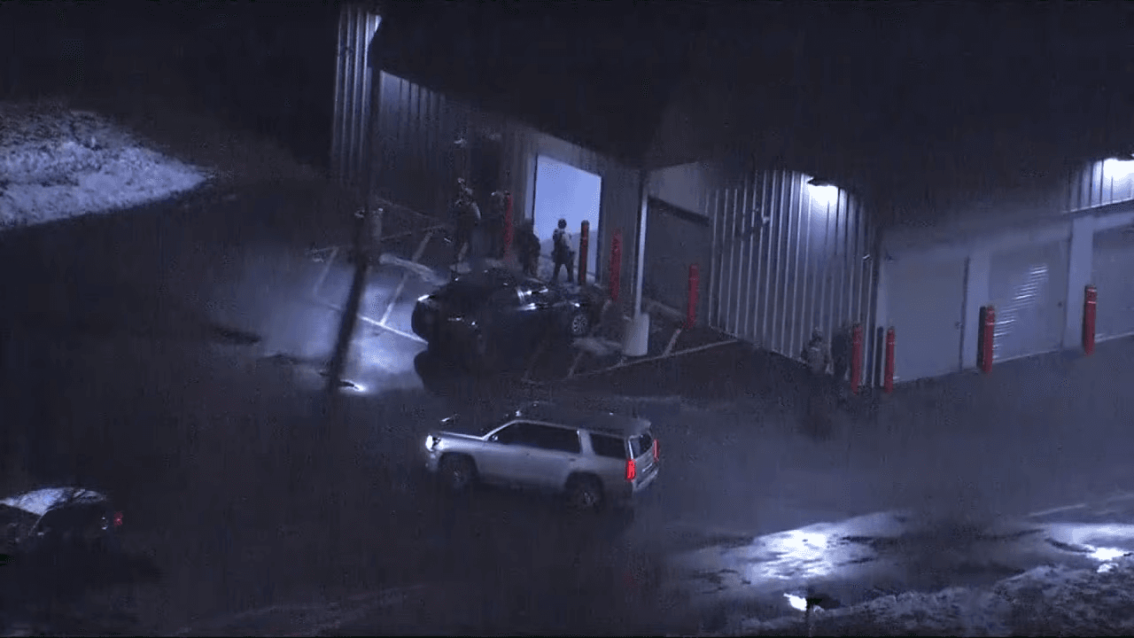 布朗大学枪击案疑团待解：探索美国校园安全的深层次问题