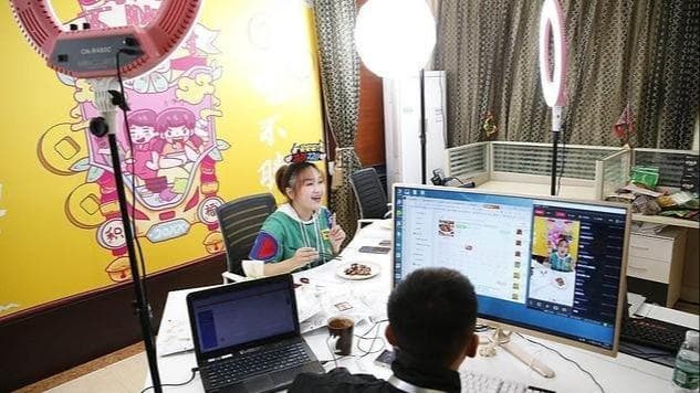 揭露直播间旅游产品陷阱：消费者如何避免被“套路”？