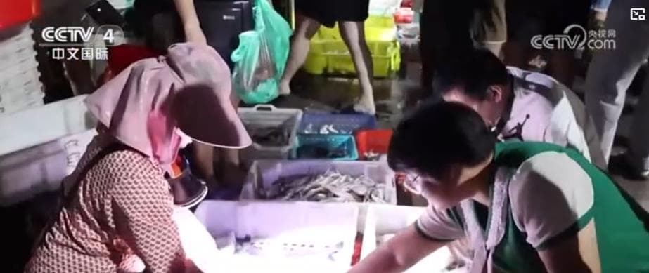专家：海鲜消费热潮背后隐藏着对渔民生活的深刻关怀