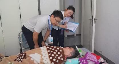 全国首个失能老人补贴政策满月：消费券成“救命稻草”