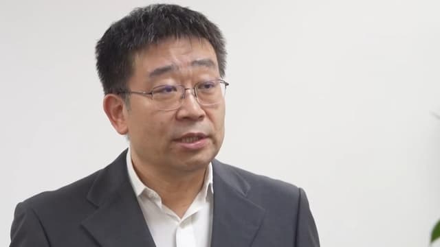 专家称AI“模型幻觉”将成新型社会隐患，呼吁构建监管体系