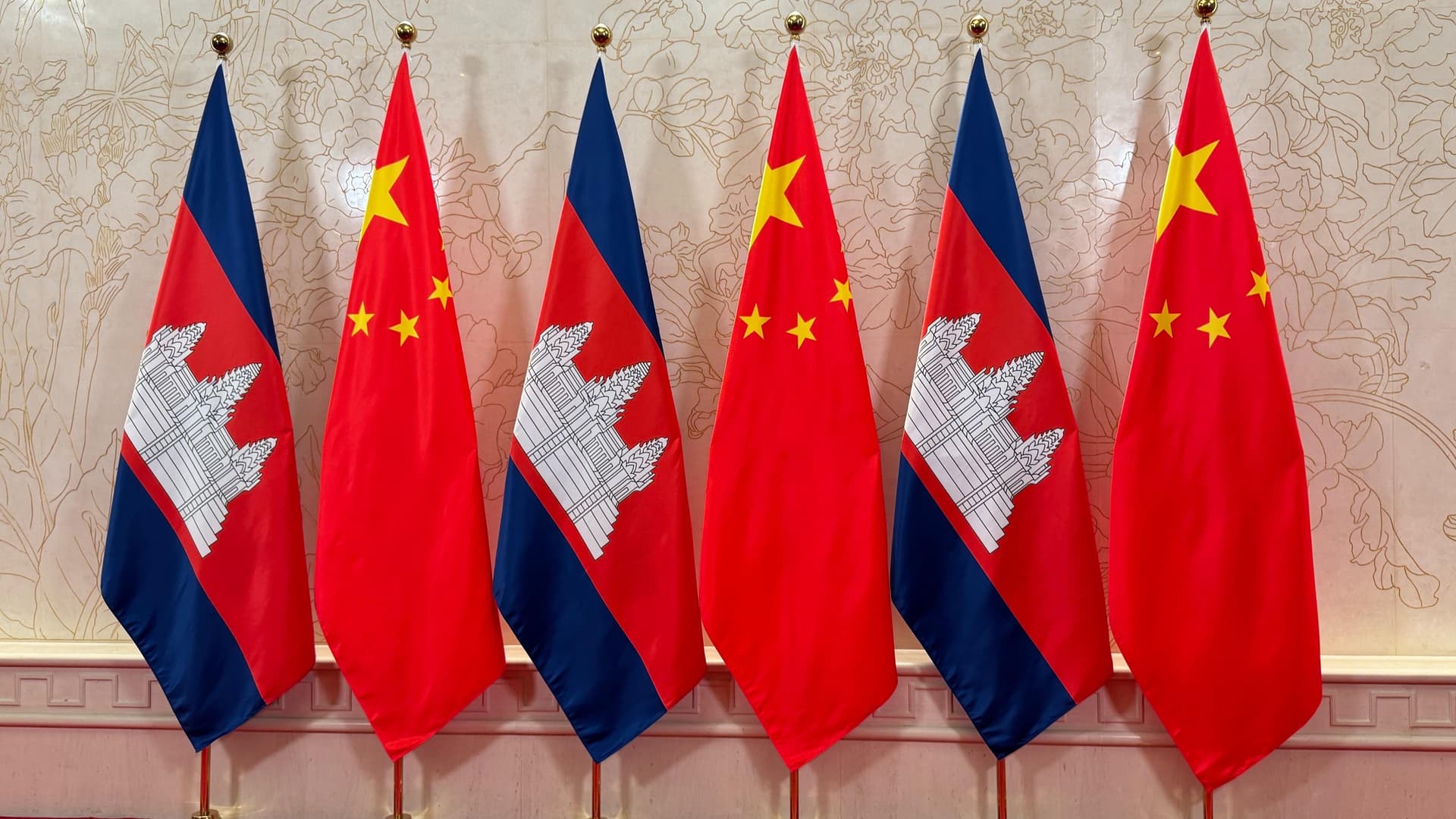 习近平与洪玛奈会谈后突然患上'外交官症候群'
