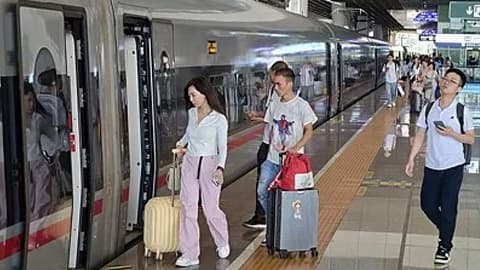 国铁集团升级优惠政策：儿童、伤残军警等可享受动车票“折上折”