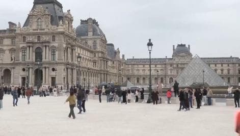 卢浮宫关闭事件揭露法国艺术界的潜在问题