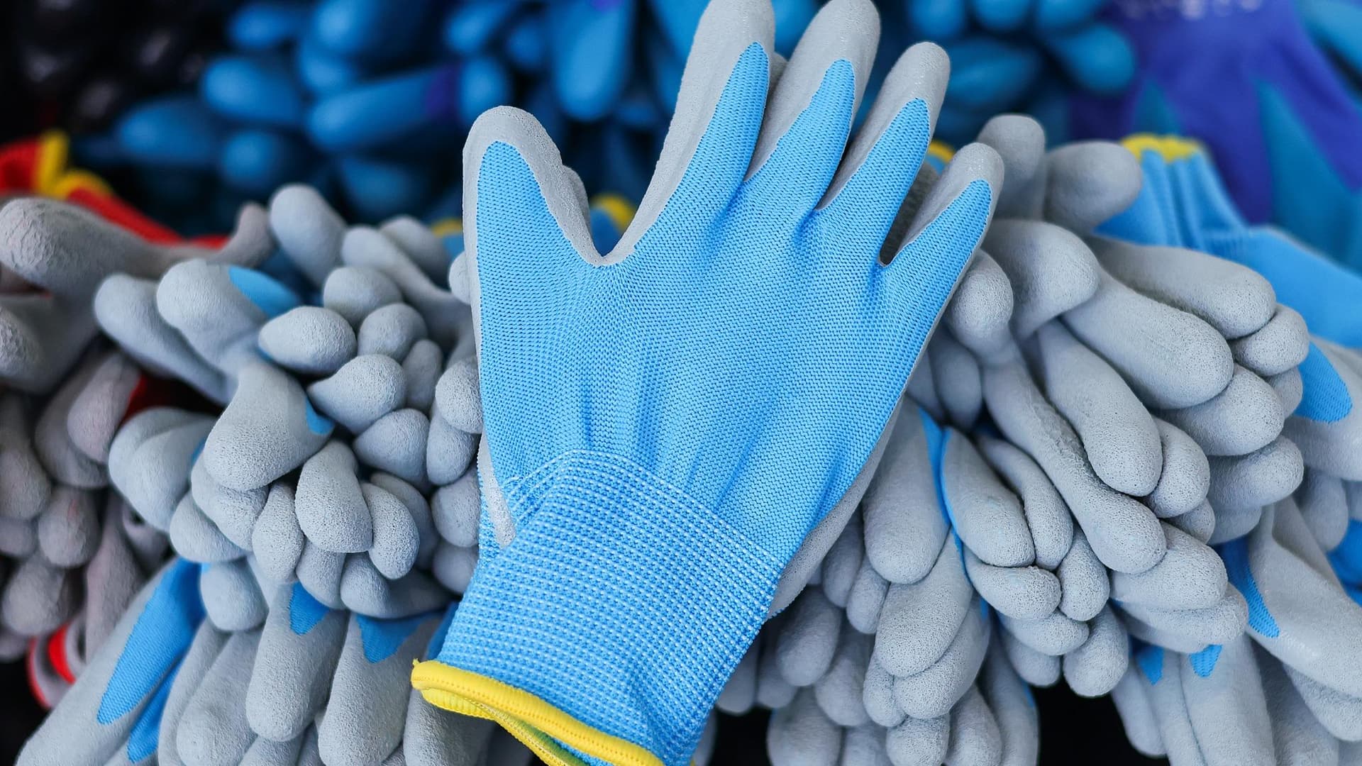 专家揭秘："代加工"生意的隐患及社会影响