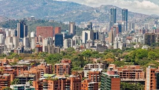 专家:特朗普闭合委内瑞拉领空令航空业陷入混乱