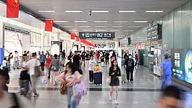 双节假期返程高峰下交通部门的 "神操作": 让你笑cry的出行体验