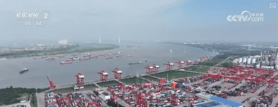 揭秘长江黄金水道的“神奇”数字:42亿吨,1.7亿吨,你真的懂了吗?