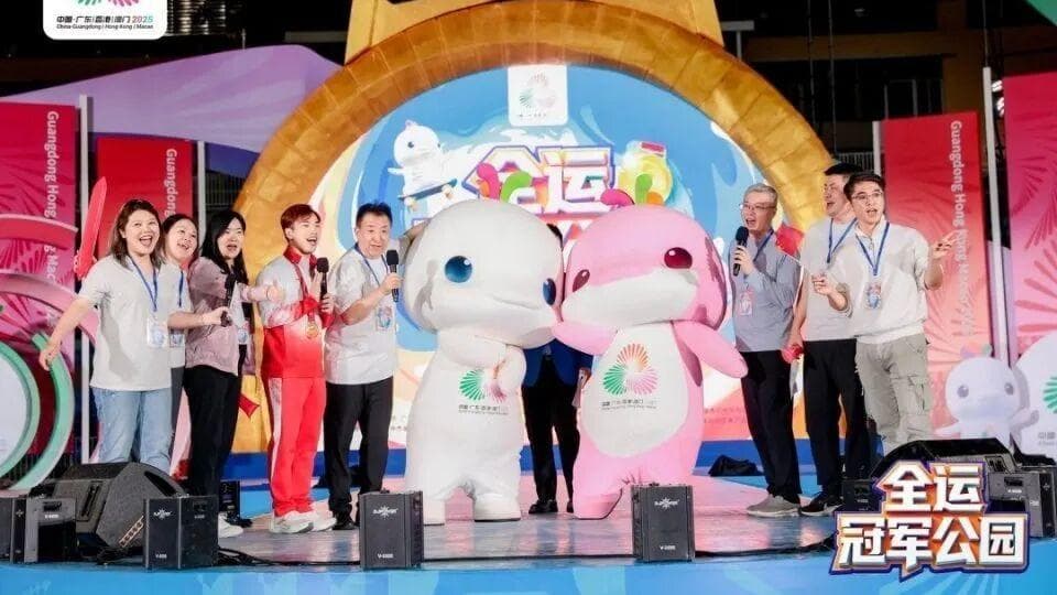 《中华白海豚》纪录电影引发全民追捧:难道我们已经准备好成为它们的粉丝了吗?