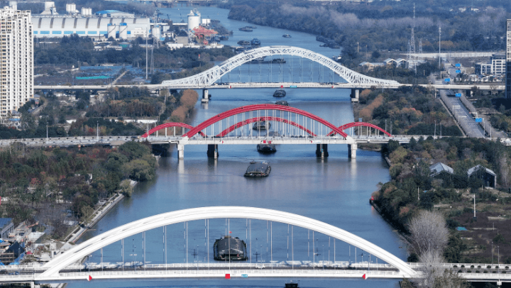 京杭大运河成为全球首条智能化运河,引入AI泊位调度系统